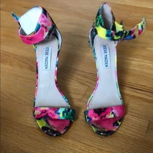 Steve Madden multicolor ankle strap pumps